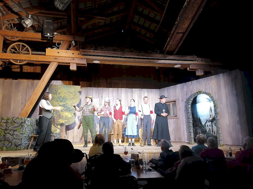 Spannender Theaterabend in Scheffau